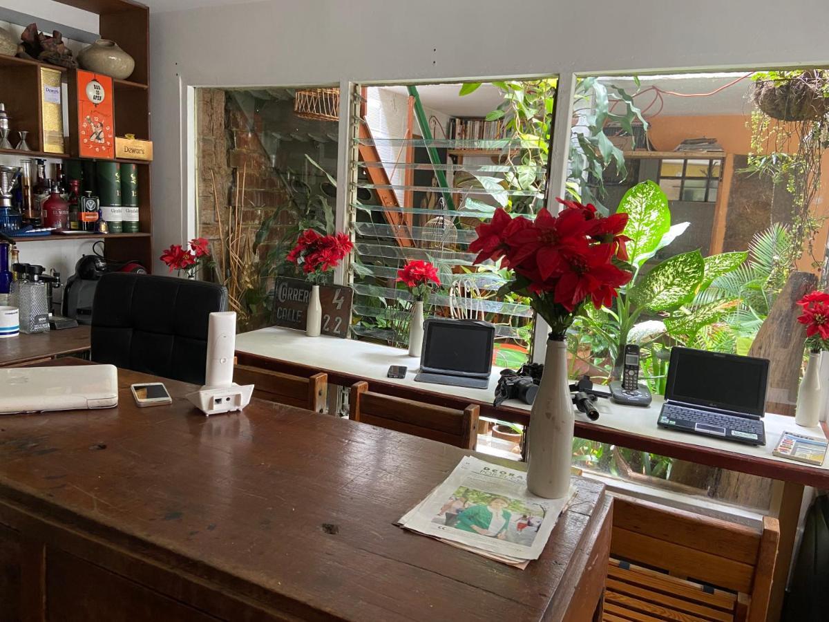 Hostal Casa Las Tias Medellín Buitenkant foto